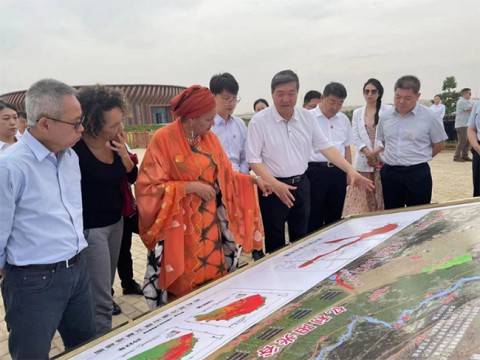 联合国常务副秘书长阿明娜参访内蒙古亿利库布其可持续沙漠治理